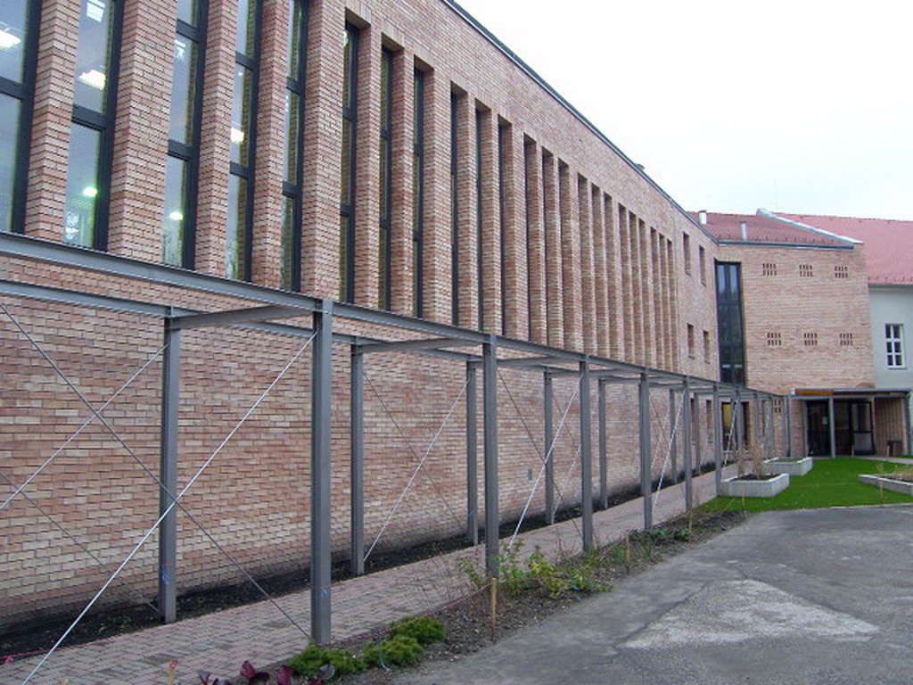 Tiszaparti iskola, Szeged
